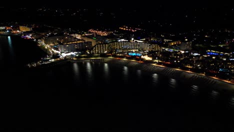 Landschaftsbilder-Bei-Nacht-Im-Tropischen-Resortparadies-In-Der-Nähe-Von-Sa-Coma-Auf-Mallorca,-Spanien