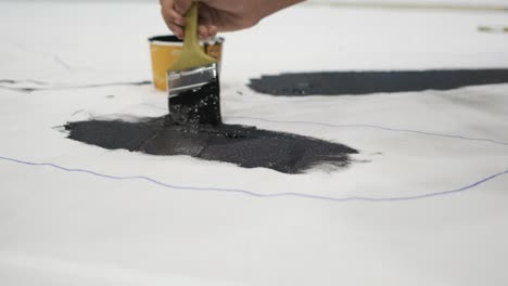 Painters-Black-Brushing