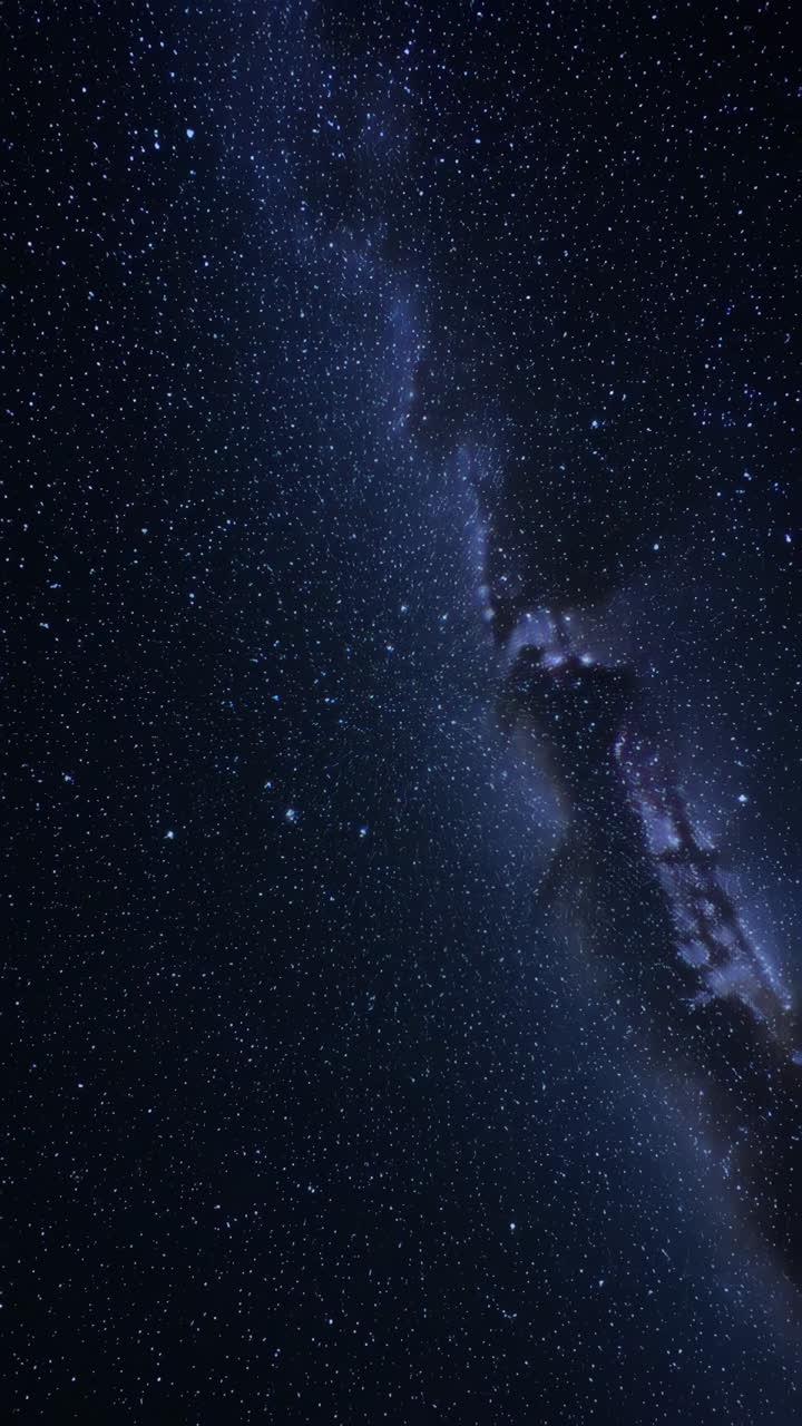 Vía Láctea en el cielo nocturno