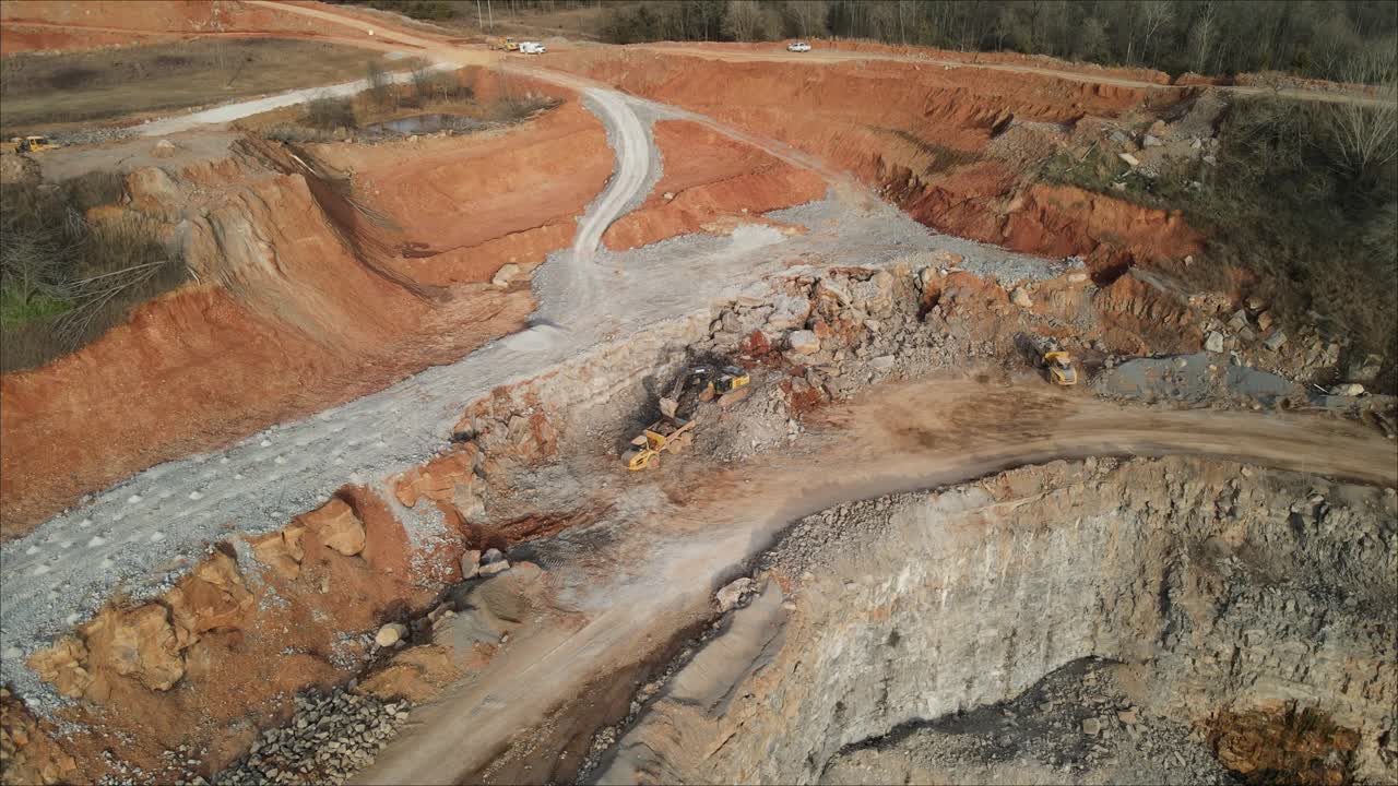 Heavy machinery working in rock quarry in clarksville tennessee