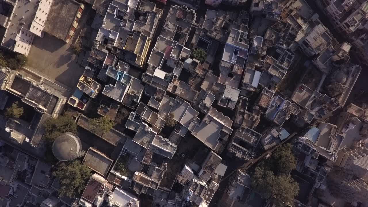antena: ciudad de udaipur en india