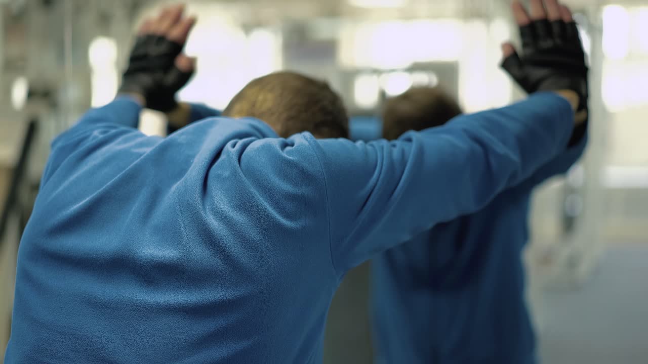 운동 을 한 후 에 휴식 을 취하는 사람