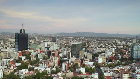 edificio del centro de comercio mundial de la ciudad de méxico, antena con espacio de copia