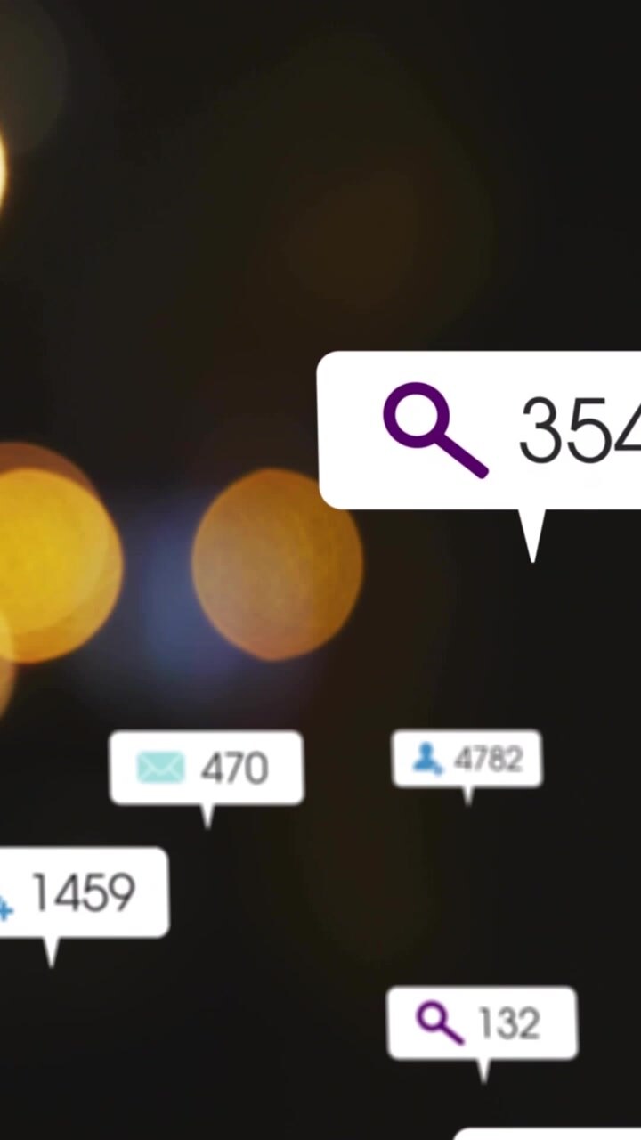 Video verticale: E-mail color ottanio con scintille che appaiono, bolle di ricerca e follow che scorrono e numeri che aumentano per il marketing