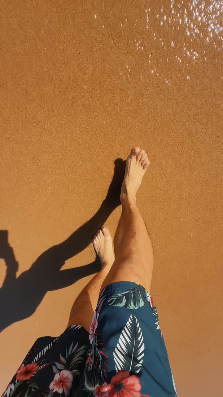 Camminare sulla spiaggia