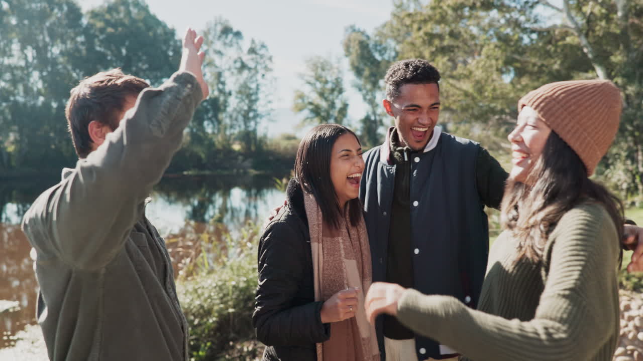 자연의 친구들, 업적을 축하하는 것