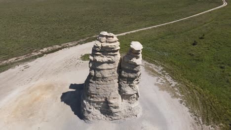 Castle-Rock-In-Kansas,-Draufsicht