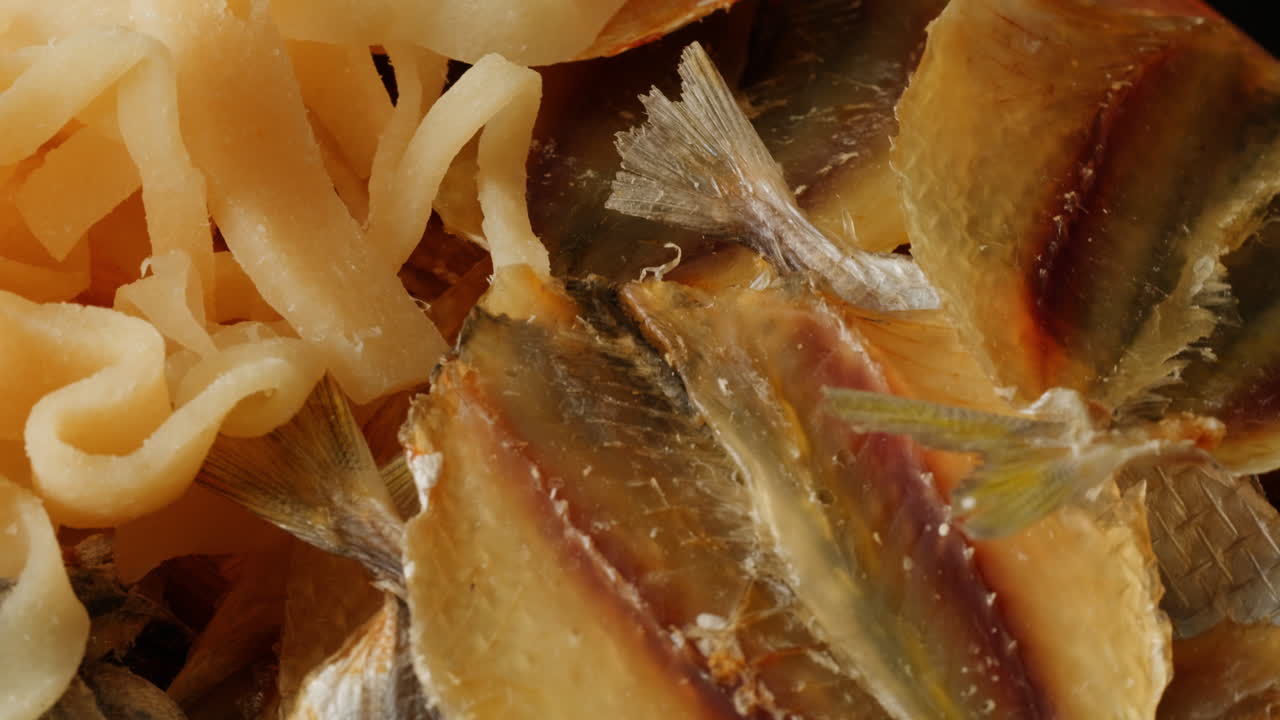 Dried Fish and Seaweed Mixture