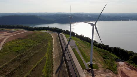 vertedero ecológico, energía hidroeléctrica y turbinas eólicas en pensilvania, ee. uu., tecnología de punta