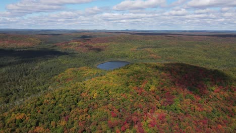 Herbstsaison-Im-Norden-Von-Minnesota