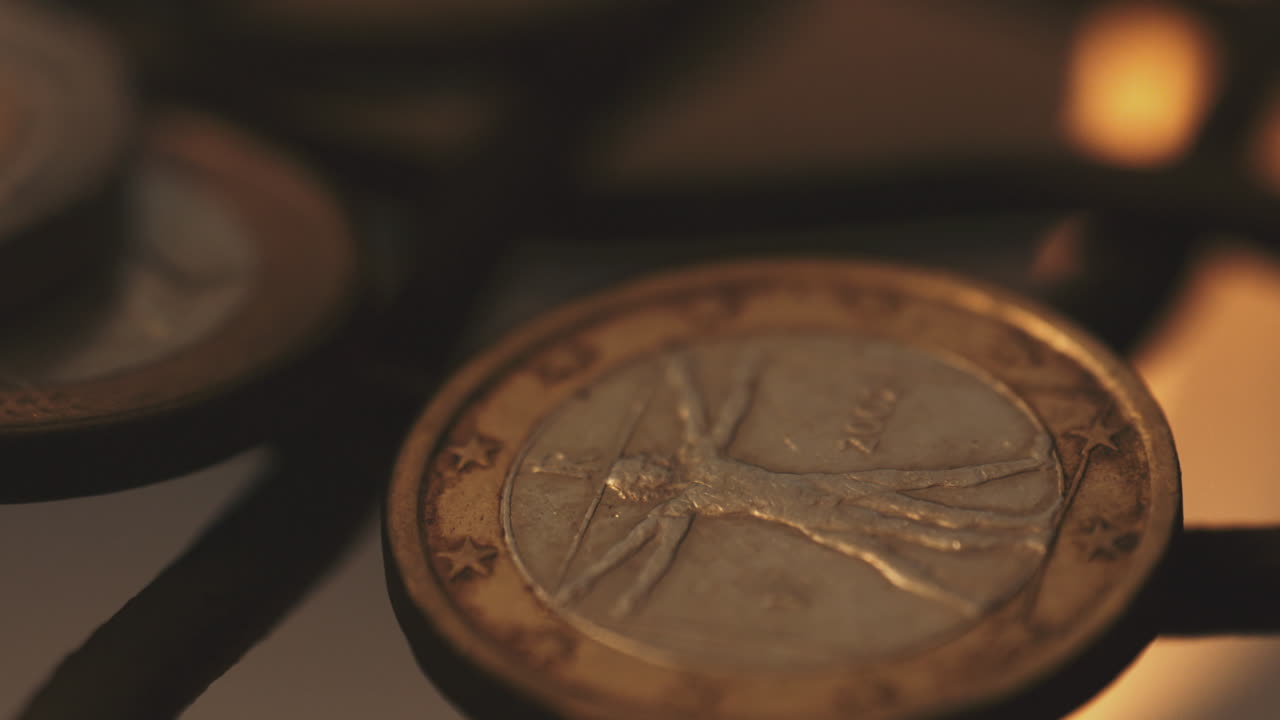 moneda de euro en llamas