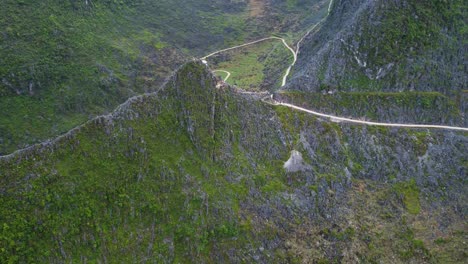 El-Destino-De-Aventura-Vietnamita-De-Skywalk-Trail,-Distrito-De-Ha-Giang