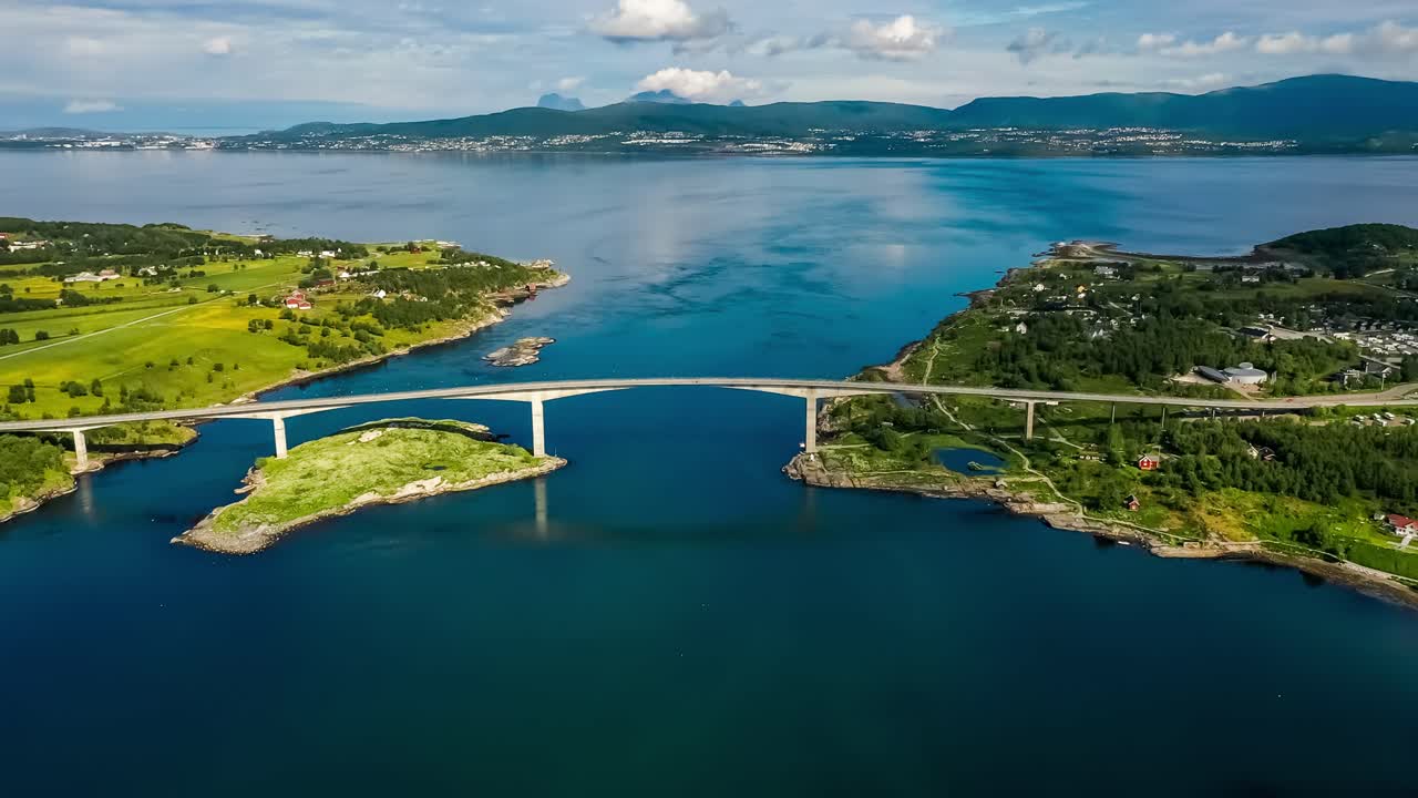 아름다운 자연 노르웨이 자연 풍경. 솔트스트라우멘의 소용돌이의 소용돌이, 노르드랜드, 노르웨이