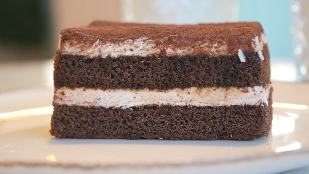 Chocolate Tiramisu Cake