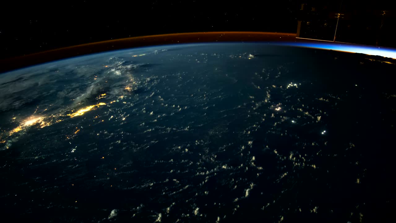 iss에서 볼 수 있는 지구 행성: 우주에서 관측되는 아름다운 지구 행성 nasa 시간 스 우주에서 지구를 촬영하는 이 비디오의 요소는 nasa에 의해 제공되었습니다.