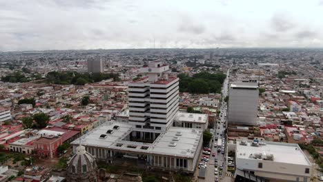 Bundespalast-–-Justizpalast-Gebäude-Des-Bundesgerichts-Für-Schlichtung-Und-Schiedsgerichtsbarkeit-In-Guadalajara,-Mexiko