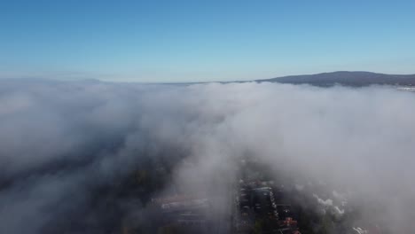 vuelo en las nubes mañana de verano