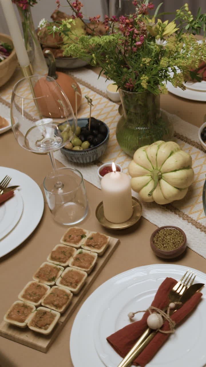 Elegant Table Setting for a Holiday Dinner