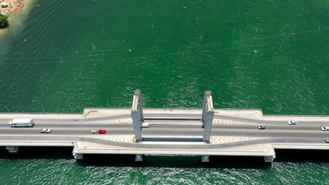 movement-of-vehicles-on-the-bridge-over-the-São-Francisco-River-on-the-state-border-between-Pernambuco-and-Bahia