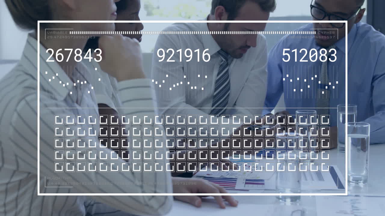 animación del procesamiento de datos sobre diversas personas de negocios en la oficina