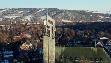 Drone-Aire-Invierno-Arquitectura-Iglesia-Tiro