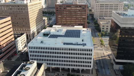 Descending-aerial-of-Federal-government-building