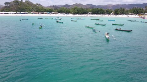 4k imágenes de drones lombok barcos en la playa
