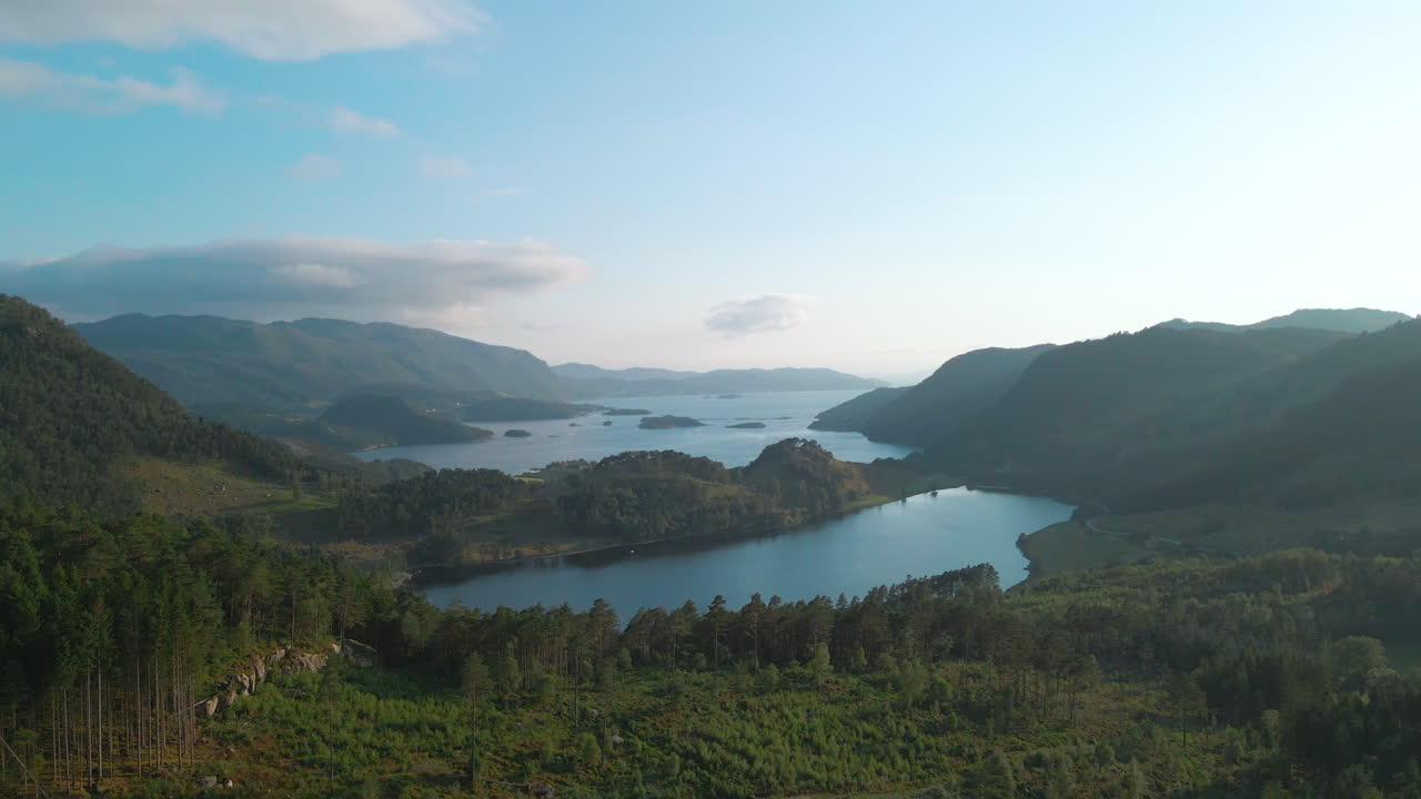 노르웨이 로갈란드의 산악 시골의 완벽한 전망 - 공중