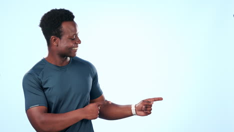entrenamiento en el estudio, hombre negro feliz