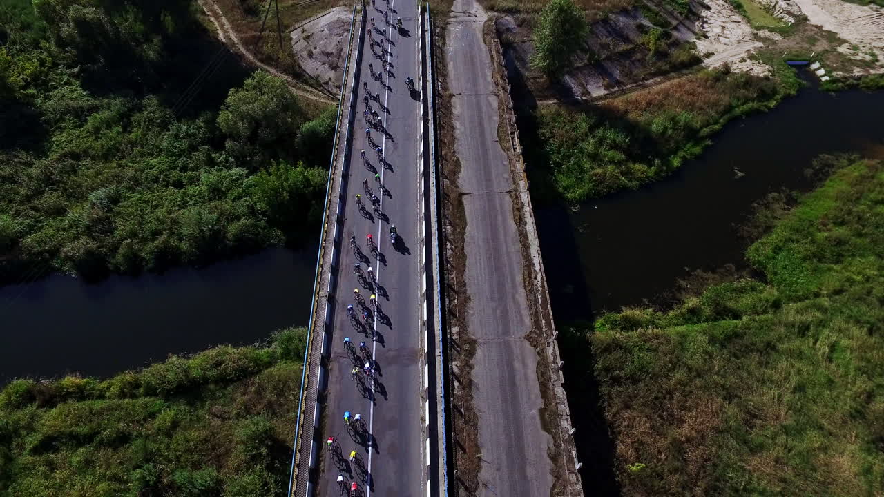 여름날의 사이클 대회