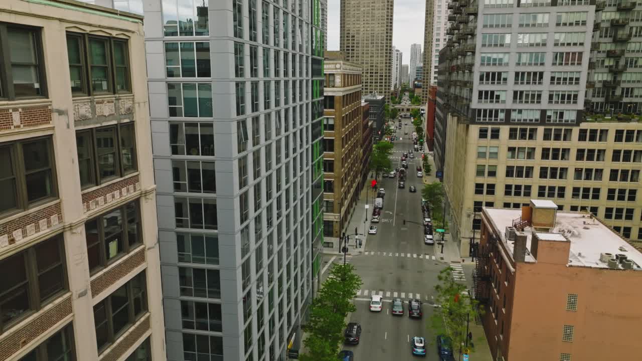 마천루에 있는 값비싼 아파트