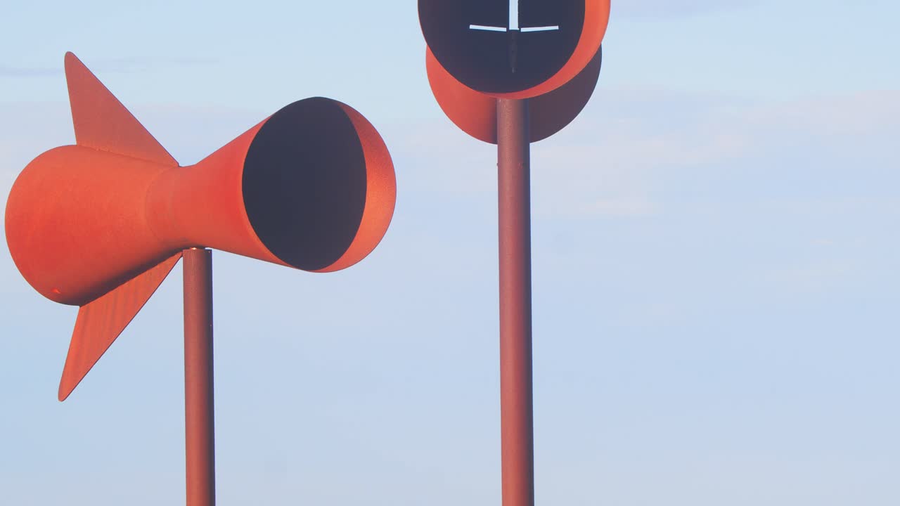 크리스티안 볼탄스키 미스터리 바람에 의해 작동되는 은 고대 고래의 노래를 나타니다.