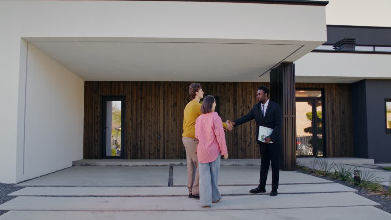 muestra de bienes raíces