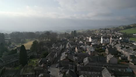 imágenes aéreas cinematográficas de sedbergh village, el lugar ideal para escaparse en cualquier época del año