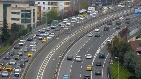 istanbul highway traffic congestion