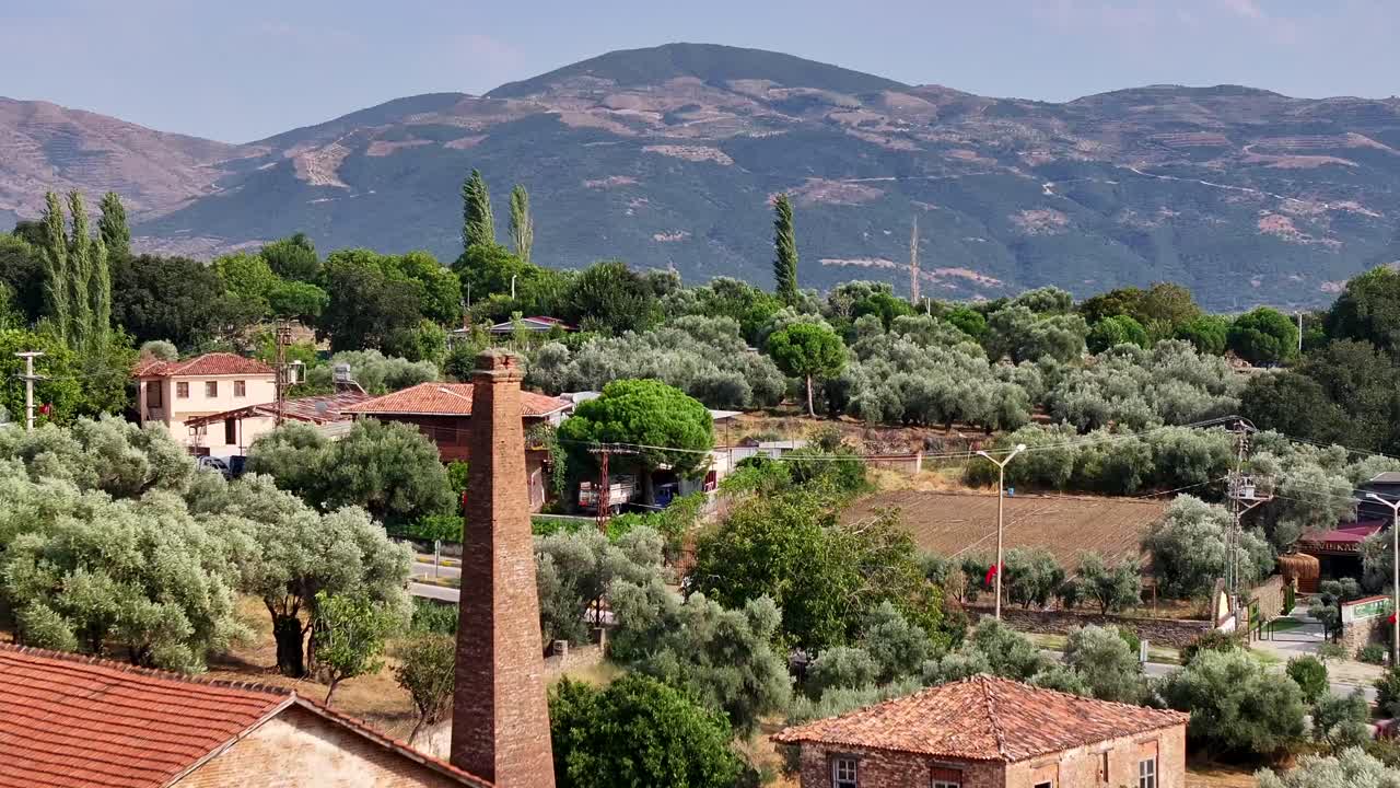 위에서 birgi 드론 영상 느린 동작