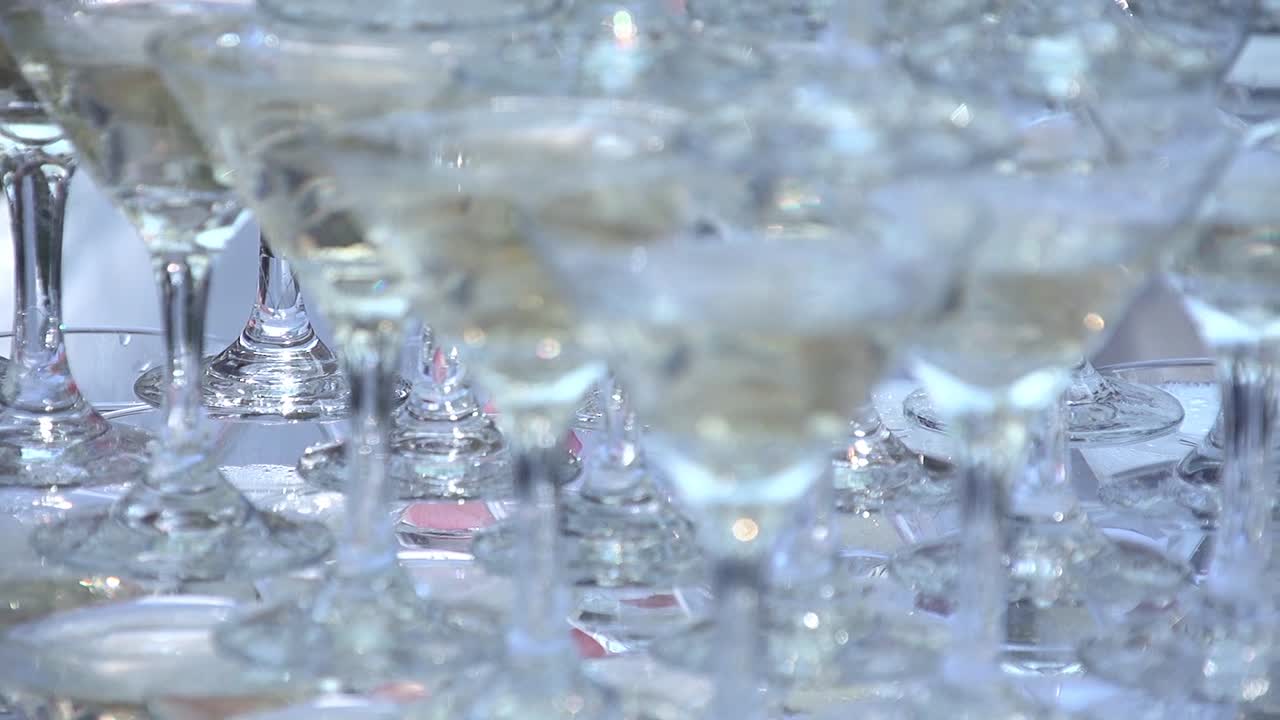 ⁇ 페인 과 함께 컵 의 슬라이드