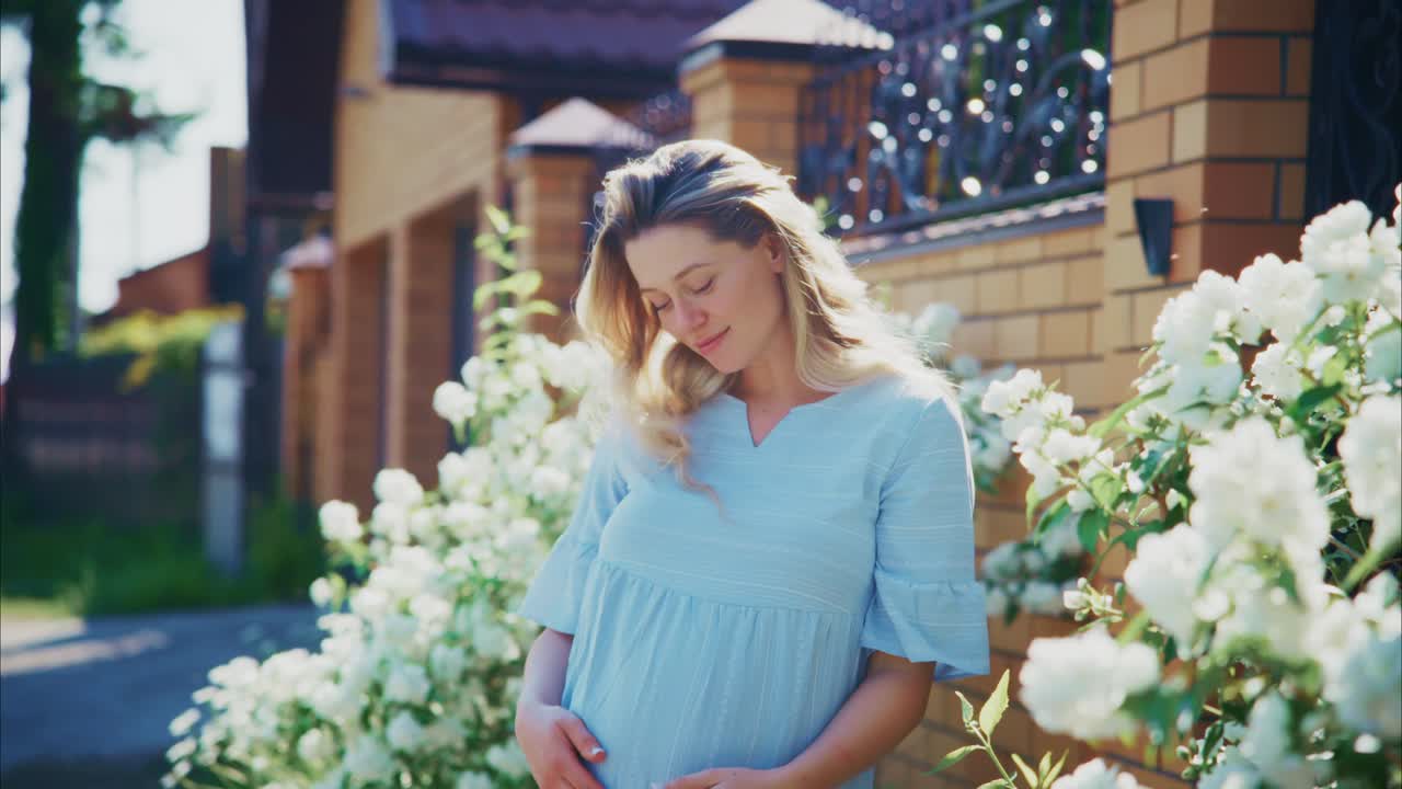 blue dress video Light blue dress Videos - HD and 4K to download