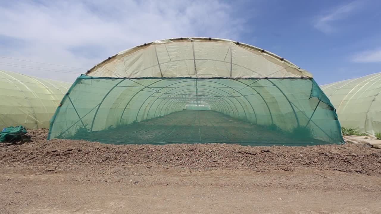 온실 및 점적 관개 농업