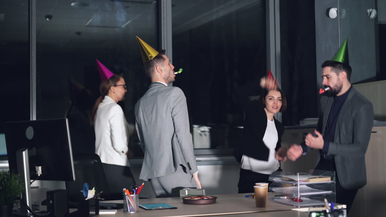 celebración de la fiesta de la oficina