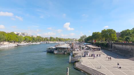 El-Sena-En-Paris,-Francia