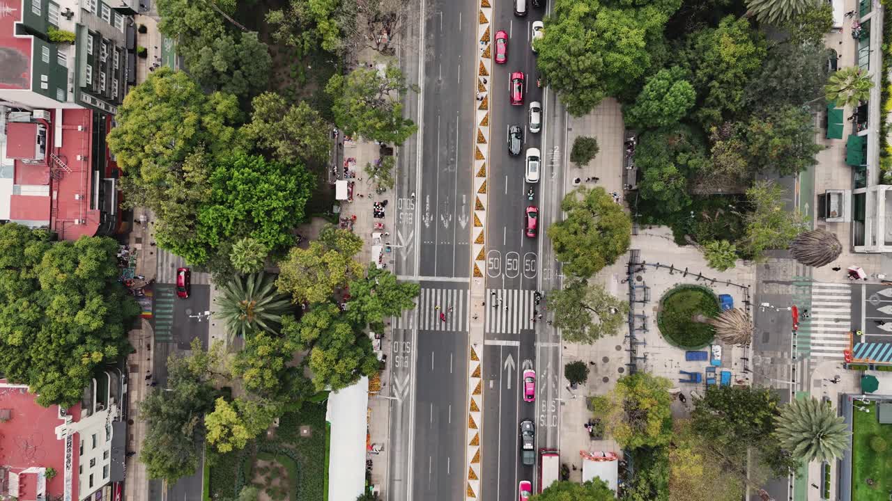 Stunning aerial scenes of Paseo de la Reforma Avenue, Mexico City