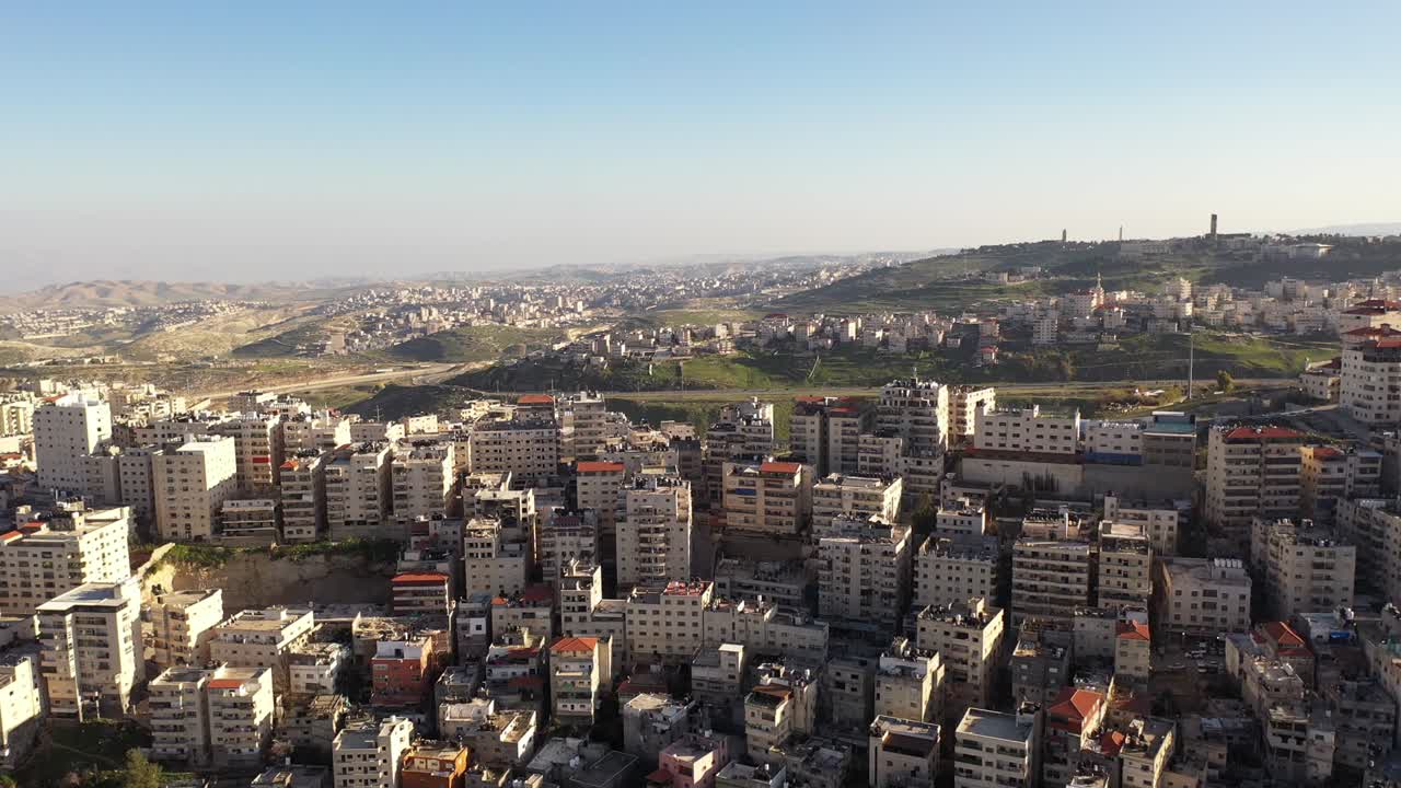campamento de refugiados palestinos de anata y mezquita, jerusalén - vista aérea