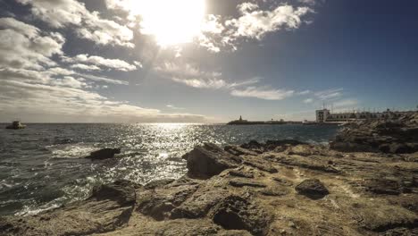 Time-lapse-of-boat-sailing-by