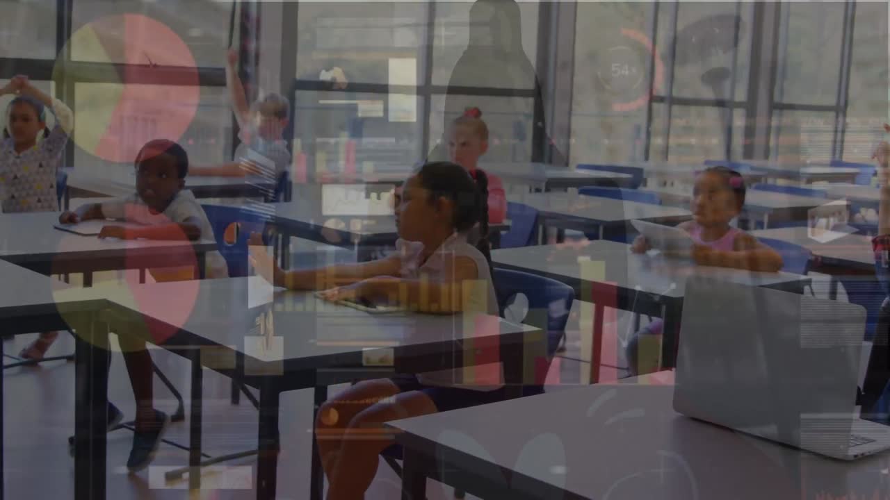animación de gráficos y datos financieros sobre la clase de diversos alumnos durante las lecciones
