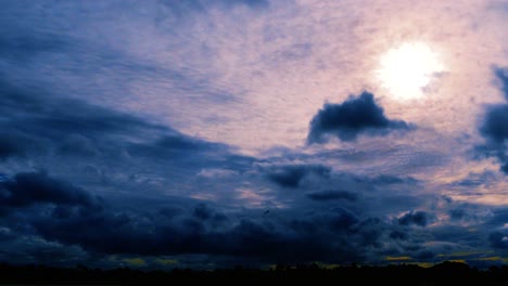 Estos-Dramáticos-Lapsos-De-Tiempo-Del-Cielo-Con-Videos-De-Sol-Son-Adecuados-Para-Proyectos-De-Uso-Múltiple,-Inserte-Su-Título,-Mensaje-O-Logotipo