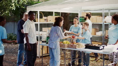 charity food drive feeds homeless people