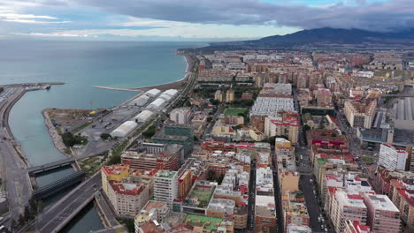 calles de malaga distrito aéreo 7 edificios de barrio y mar mediterráneo