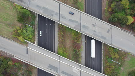 Drone-footage-over-Route-495-in-Marlboro,-Massachusetts