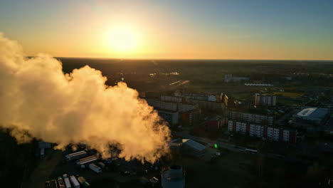 Contaminación-Del-Aire-Espesa-Nube-De-Humo-De-La-Planta-De-Fabricación-Del-área-Industrial